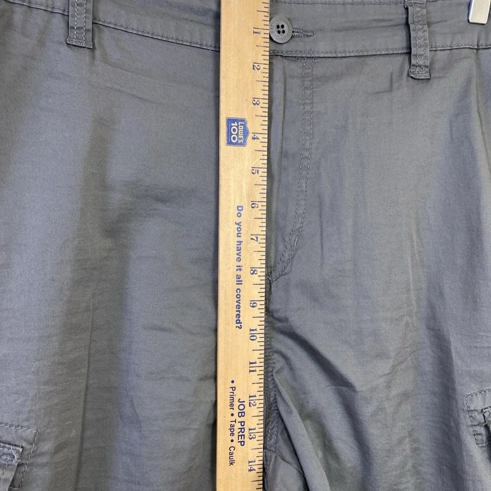 UNIONBAY Cargo Shorts Men Gray 40 11.5 Inseam Pockets Lightweight Cotton Stretch